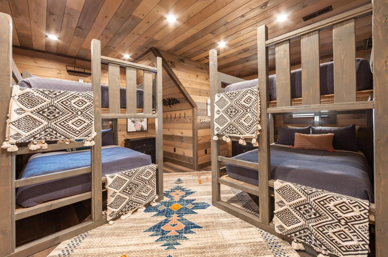 Splash Mountain Pool Hot Tub Theater Game Room Sevierville Dış mekan fotoğraf