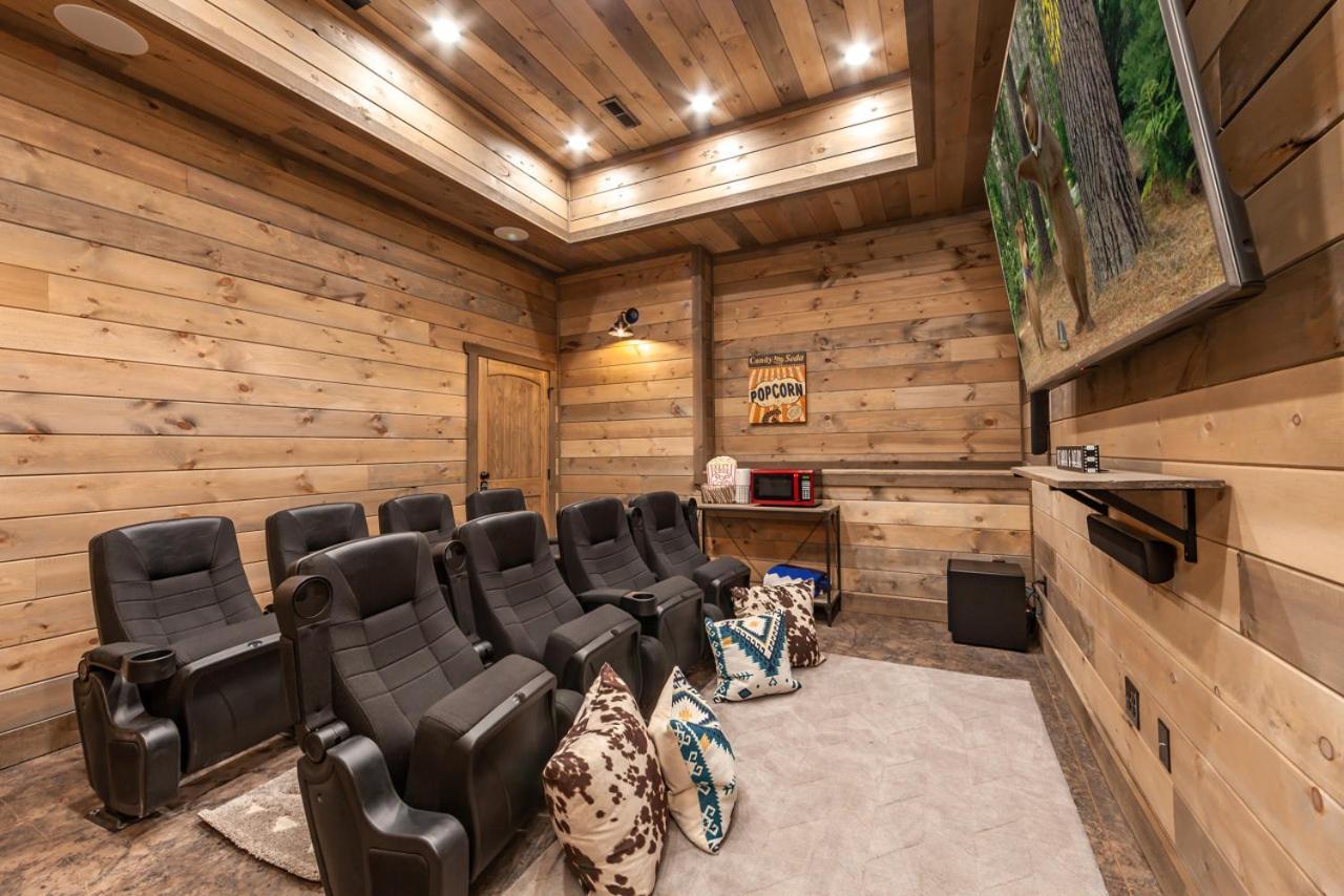 Splash Mountain Pool Hot Tub Theater Game Room Sevierville Dış mekan fotoğraf