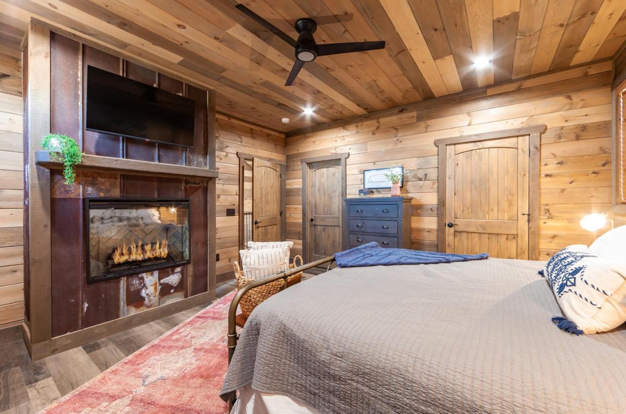 Splash Mountain Pool Hot Tub Theater Game Room Sevierville Dış mekan fotoğraf